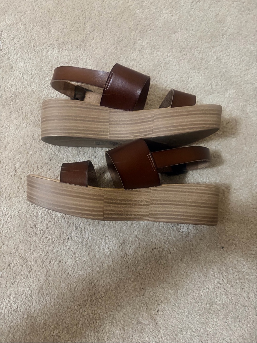 Blowfish Malibu Platform Sandal in Dark Brown, size 6.5